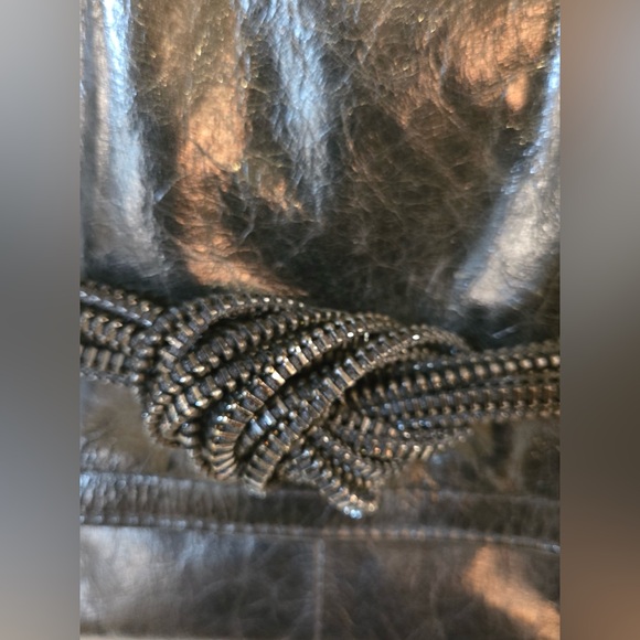 Kenneth Cole Hand Bag - Picture 3 of 16